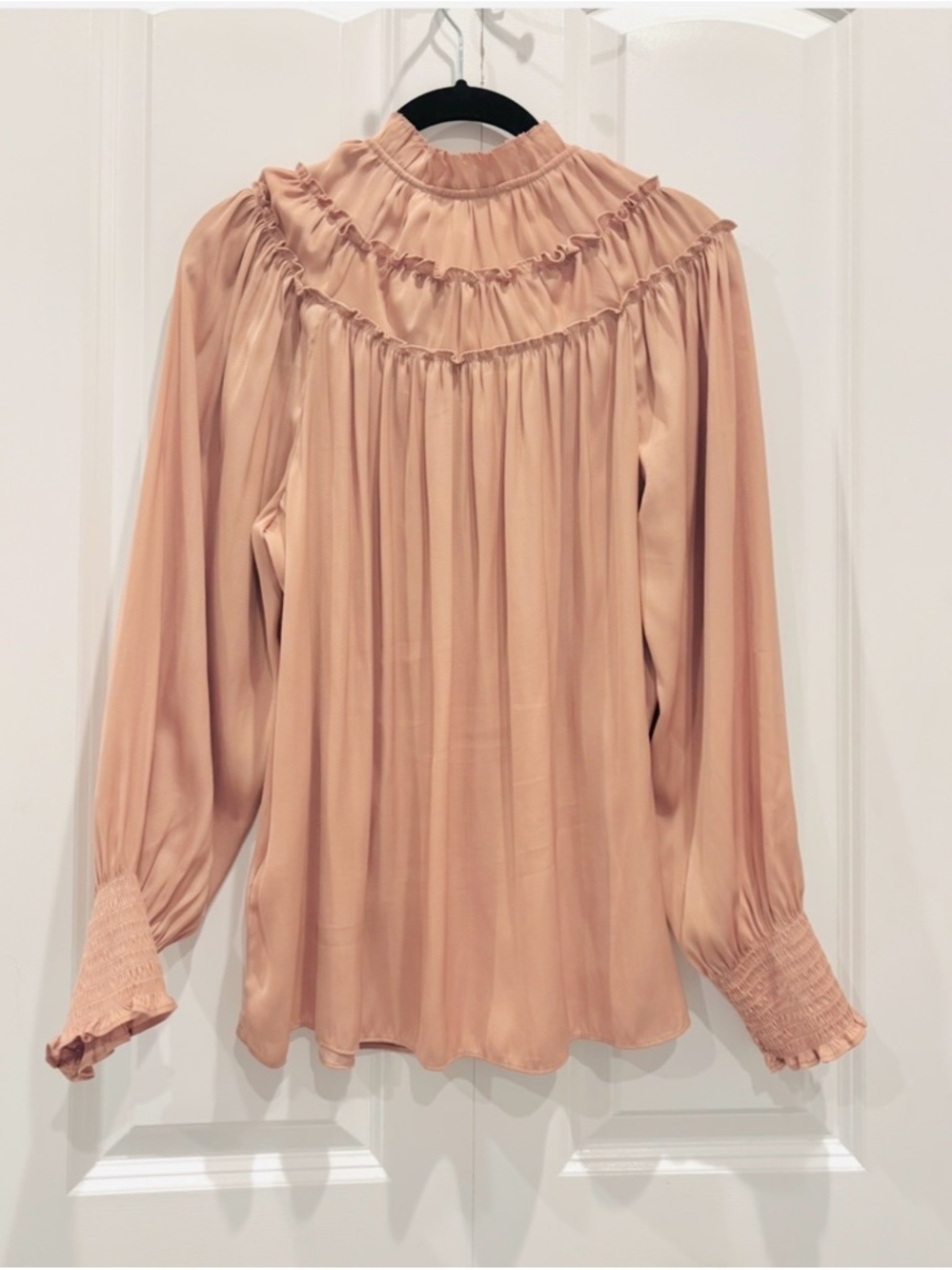 NEW Chelsea & Theodore Long Sleeve Ruffle Blouse - Picture 3 of 4